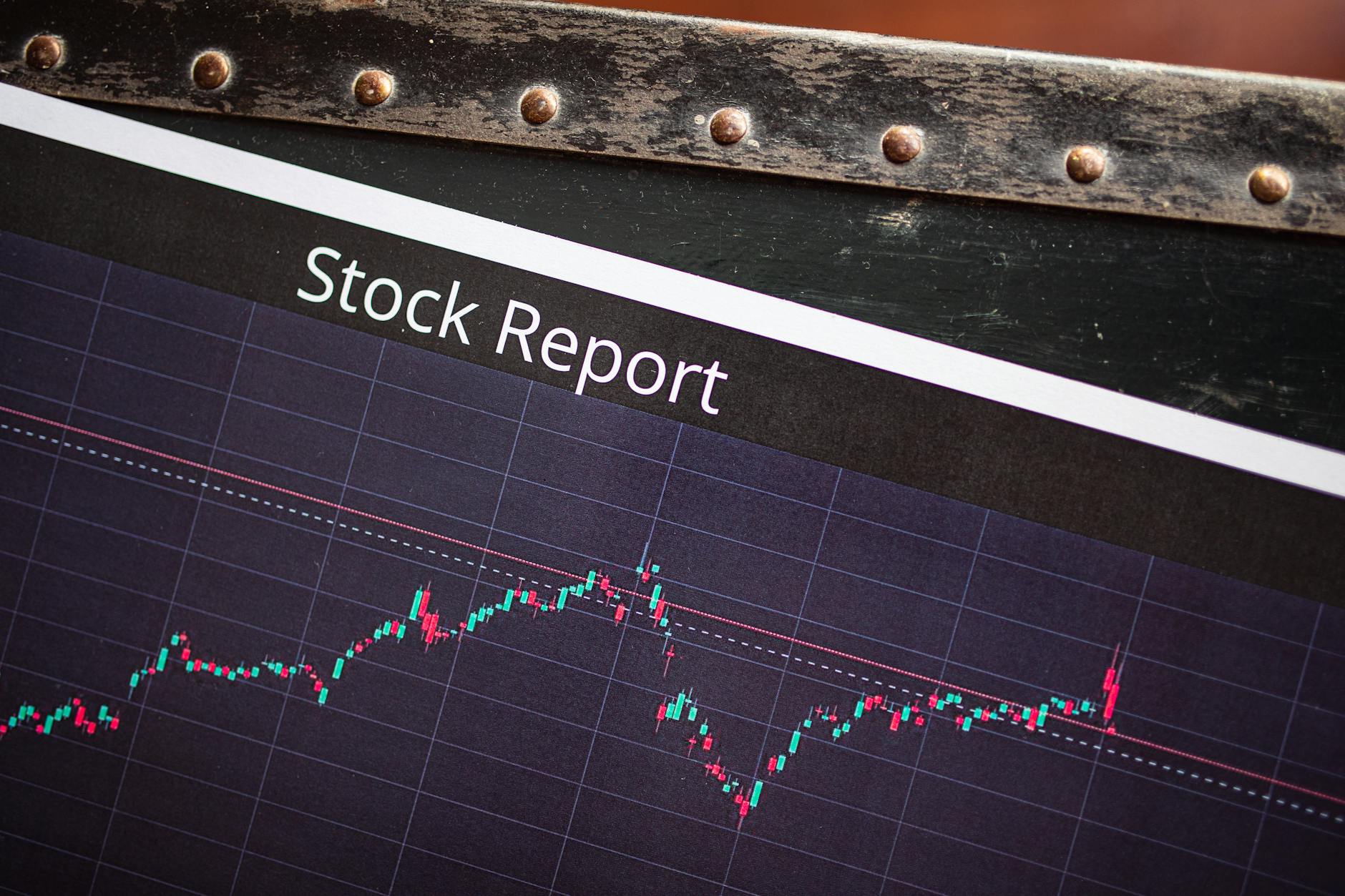 A market chart graphic representing diversified investing